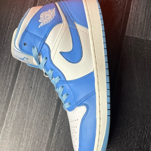 Jordan 1 Mid UNC 2013 US Mens Size 11.5 Nike North Carolina AJ1 Baby Blue - Picture 5 of 12